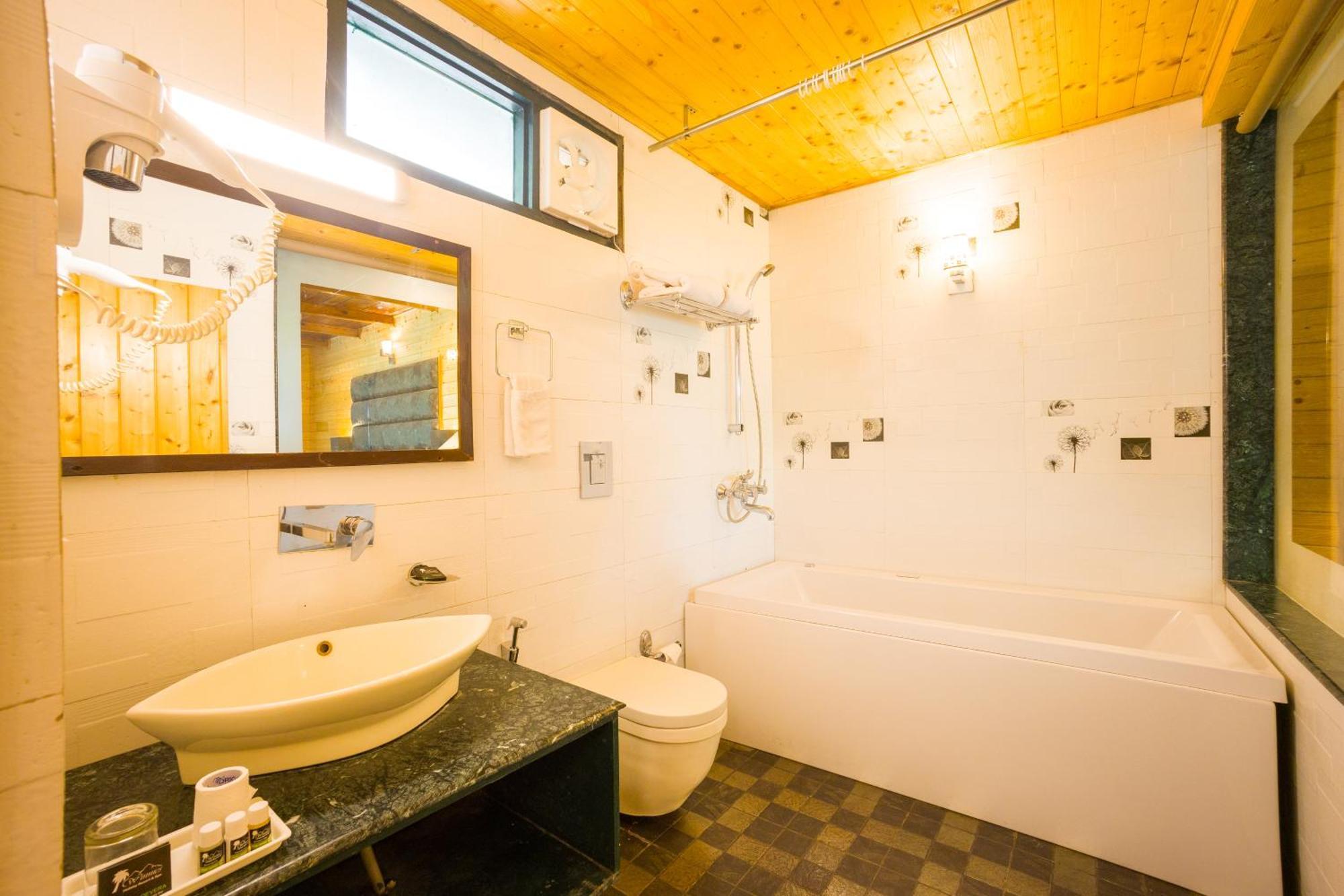 Winnies Holiday Resort & Spa Kasauli Zewnętrze zdjęcie